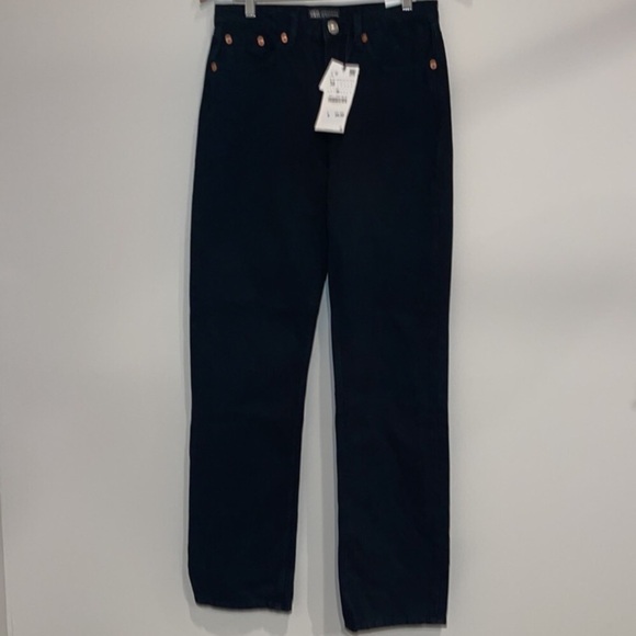 3. Zara High Rise Straight Leg Jeans - Picture 3 of 15